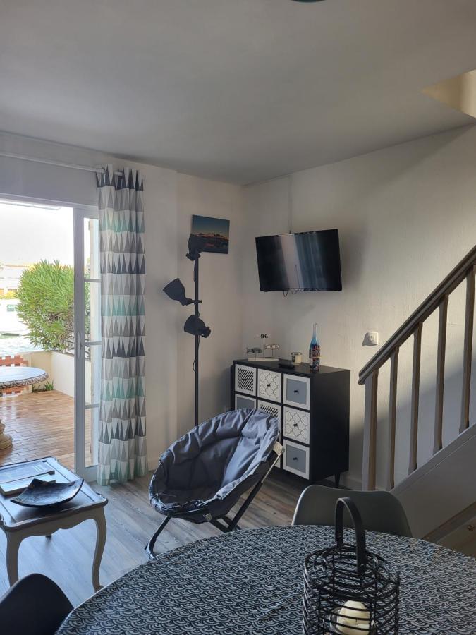 Villa Aux Capellans Sur La Marina Pour 4 Personnes - Vue Marina - Parking - Plage A 5 Min A Pied Saint-Cyprien  Εξωτερικό φωτογραφία